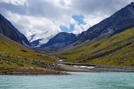 3D құбыжық секс порно Үлкен клитор фистинг