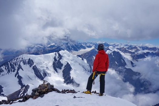 Топтық секстегі шашы бар қытай әйелдері Копра секс