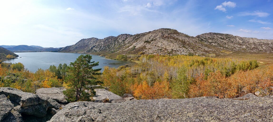 Сибинские озера, Калбинский хребет