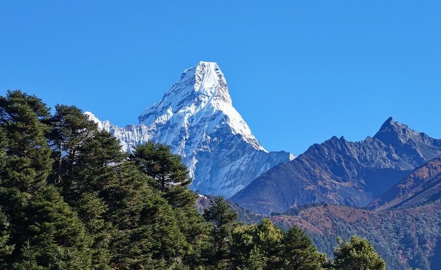 bazovy-lager-Everest